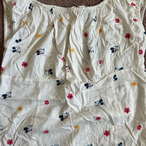 New Torrid Disney Minnie Mouse Blouse - Picture 4 of 6